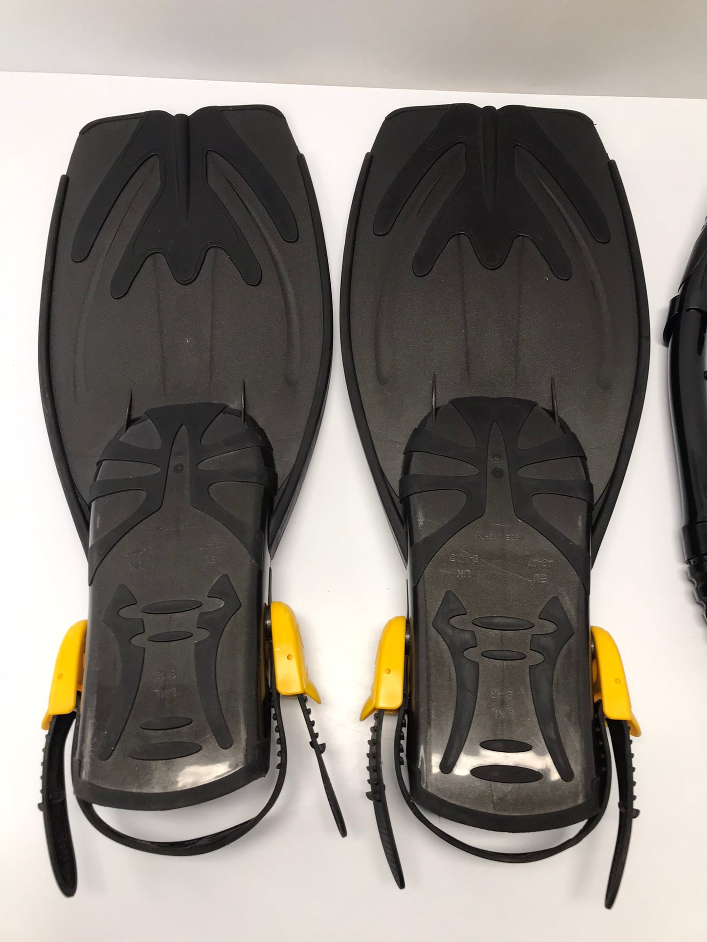 Snorkel Dive Fins Men's Shoe Size 9-13 Body Glove Black Yellow As New Excellent