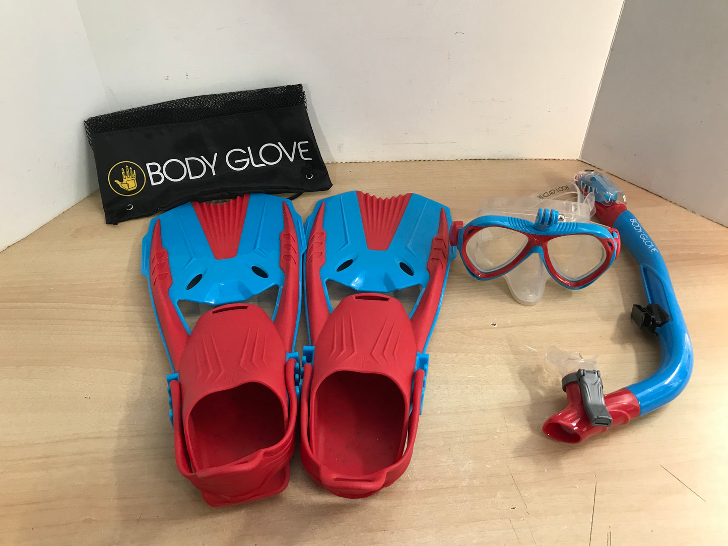 Snorkel Dive Fins Set Child Shoe Size 1-4 Body Glove Red Blue Excellent