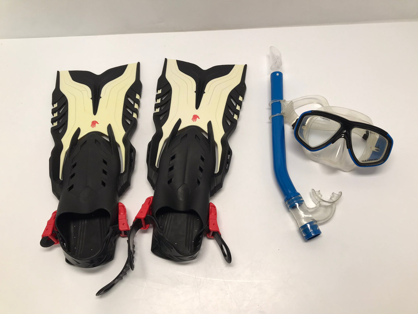 Snorkel Dive Fins Set Child Youth Shoe Size 5-8 Body Glove Black White  Excellent