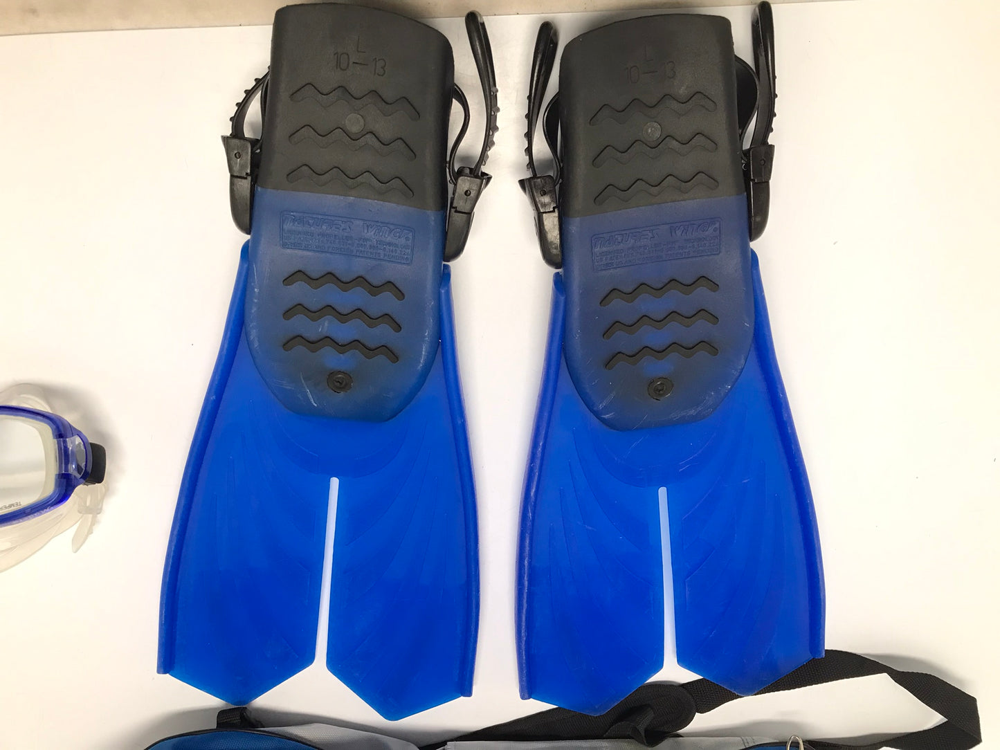 Snorkel Dive Fins Set Men's Size 10-13 Shoe US Divers Black Blue Excellent