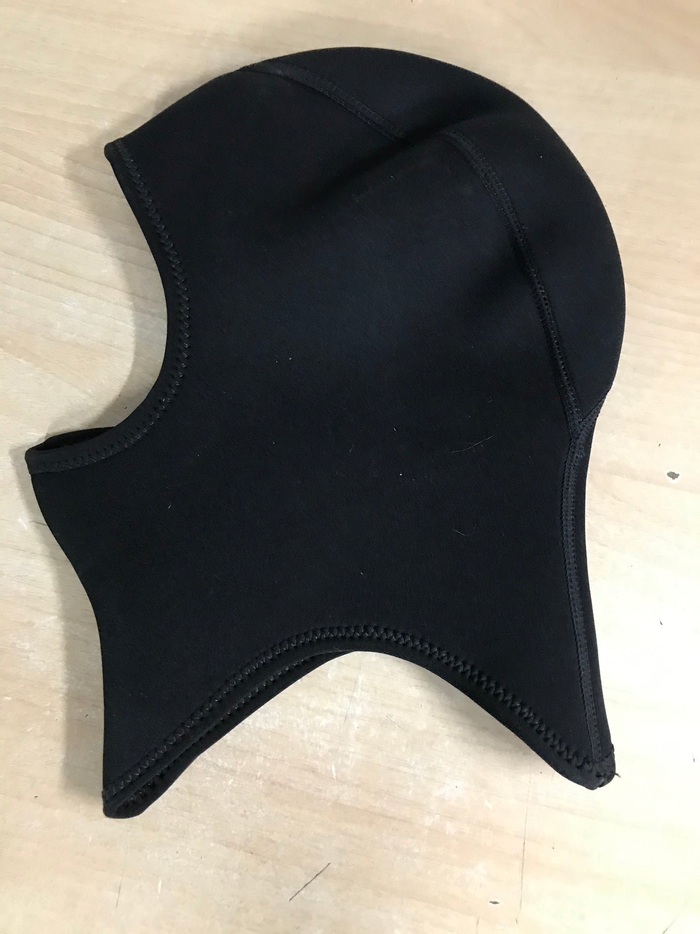 Snorkel Dive Surf Adult Size Medium Neoprene Hood 2 mm New Demo Model
