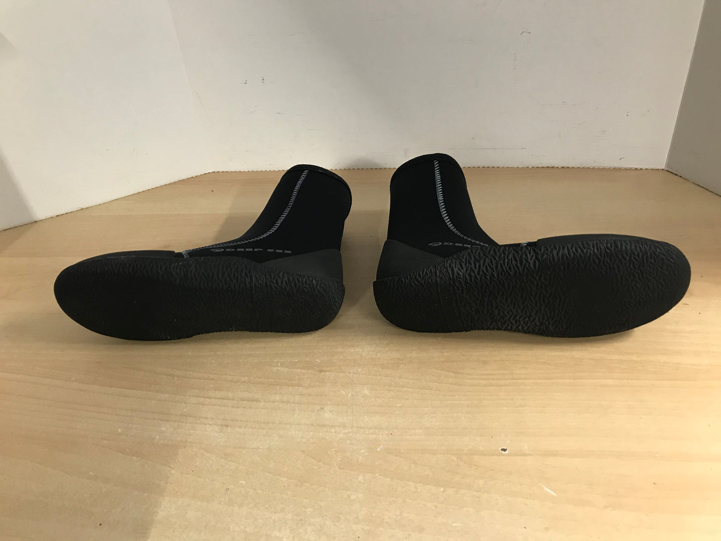 Snorkel Dive Surf Booties Ladies Size 8 Deep Sea 6.5 mm Side Zippers Excellent
