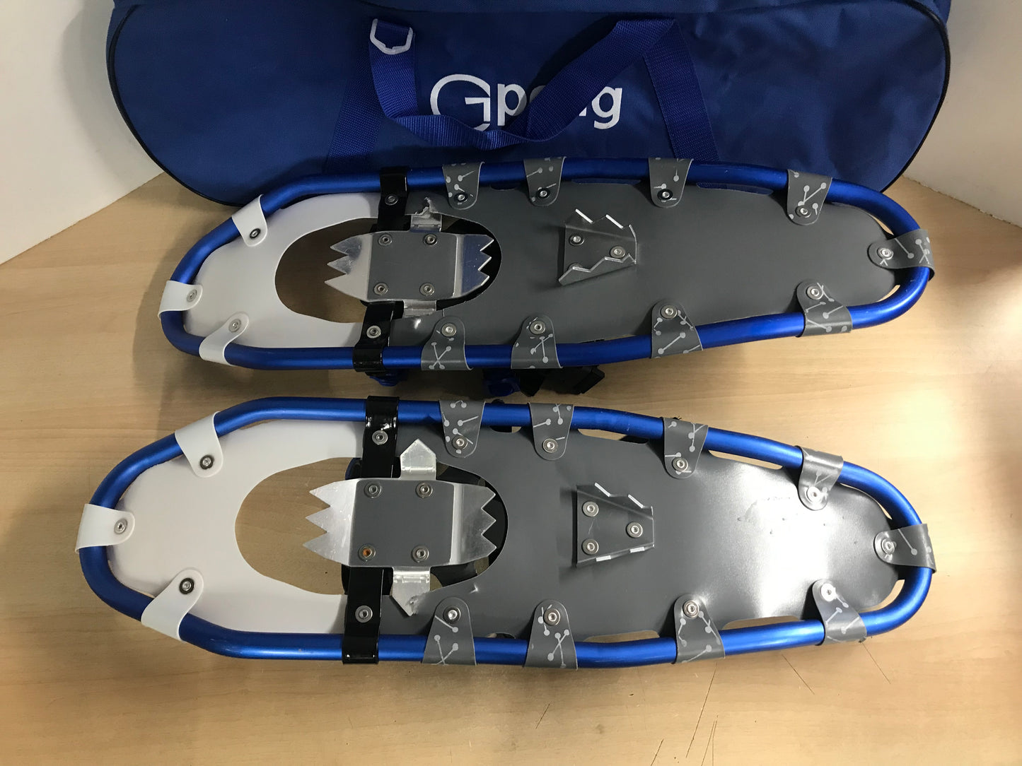 Snowshoes Adult Size 27 inch 160-235 Lb Blue Grey Excellent