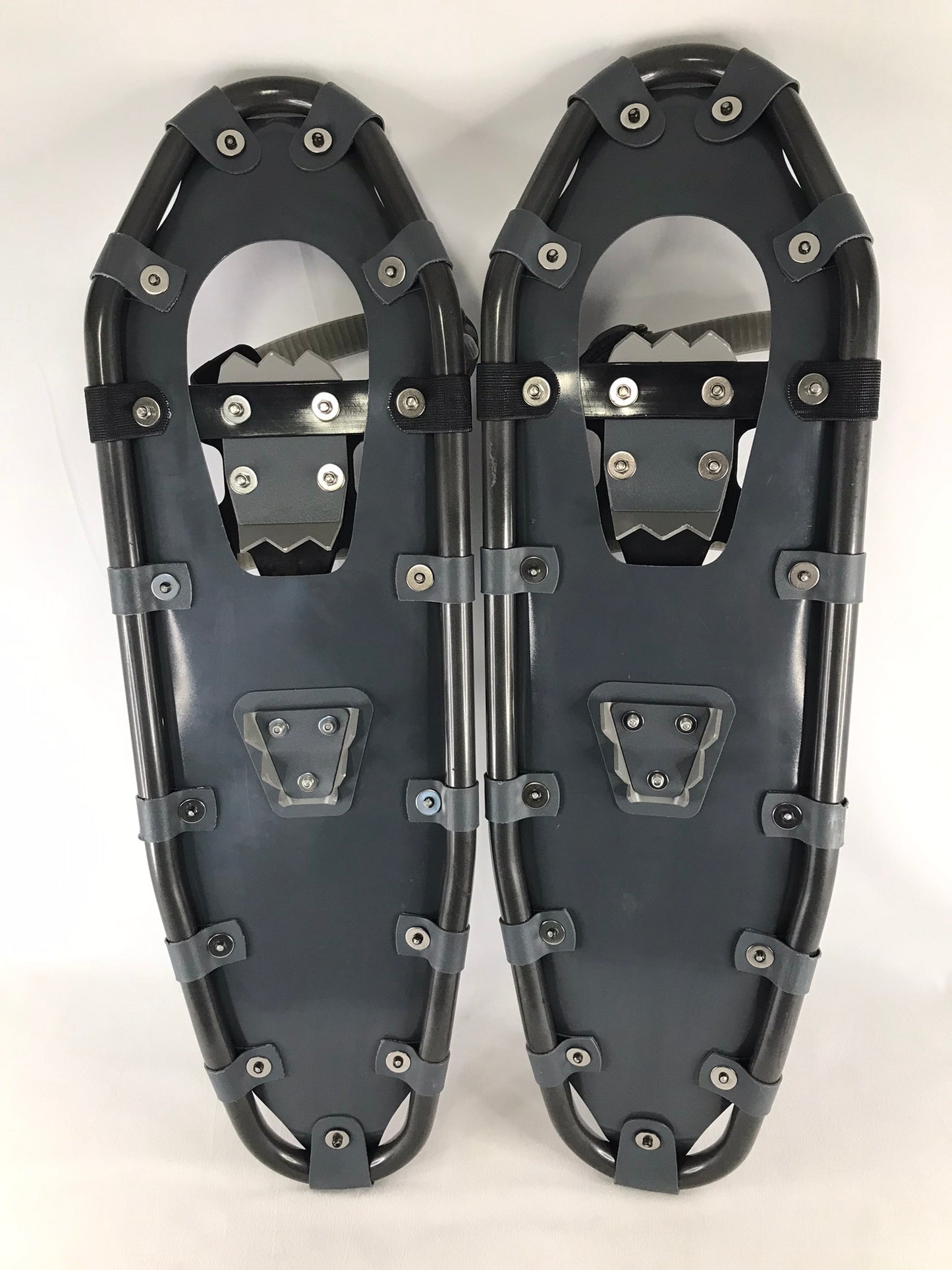 Snowshoes Adult Size 30 inch Up To 220 Lb Quest Grey New Demo Model