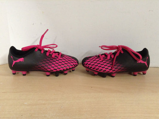 Soccer Shoes Cleats Child Size 10 Toddler Puma Fushia and Black New Demo Model