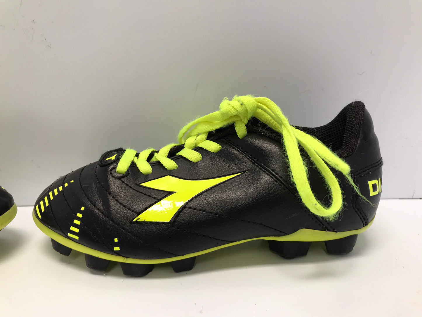 Soccer Shoes Cleats Child Size 12 Diadora Black Lime
