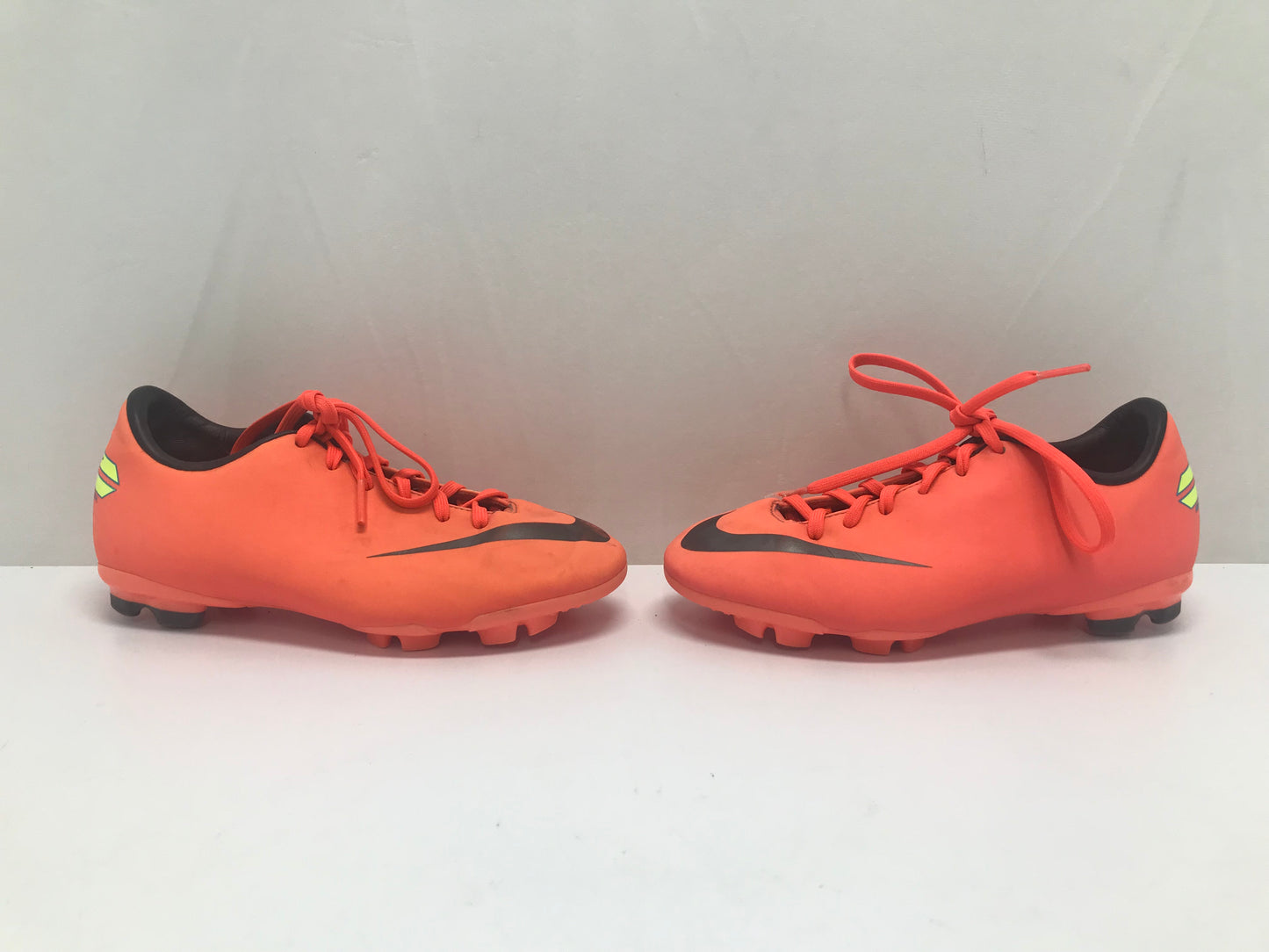 Soccer Shoes Cleats Child Size 1 Nike Mercurial Tangerine Lime Black Minor Marks