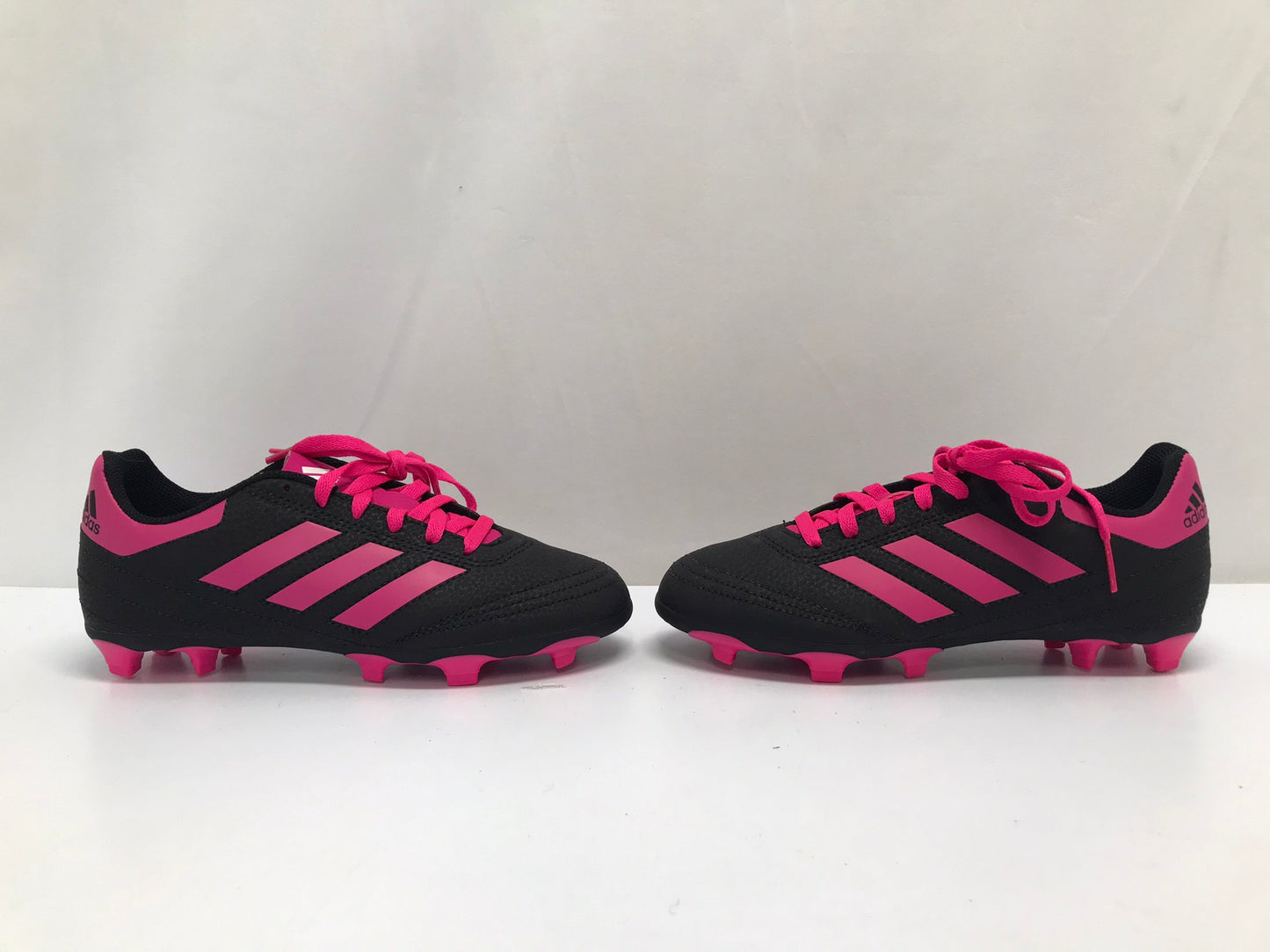 Soccer Shoes Cleats Child Size 2.5 Adidas Fushia Black New With Tags