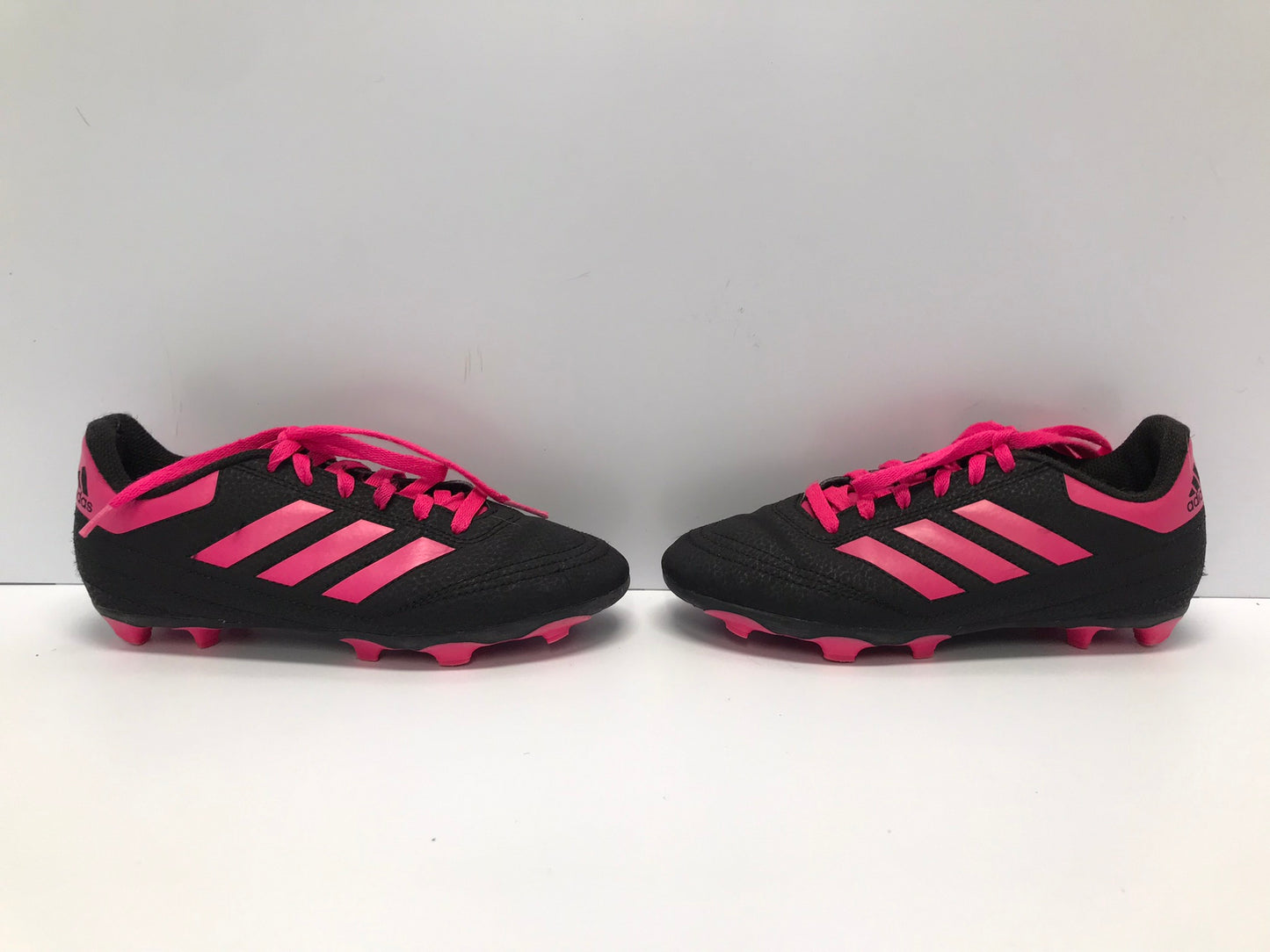 Soccer Shoes Cleats Child Size 2 Adidas Black Pink Excellent