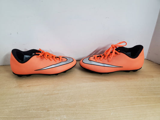 Soccer Shoes Cleats Child Size 2 Nike Orange Silver