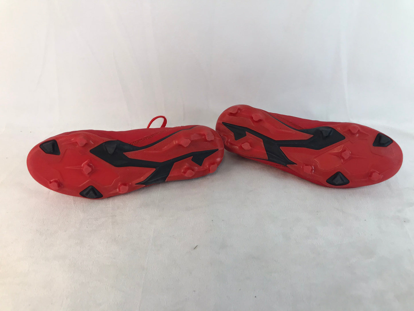 Soccer Shoes Cleats Child Size 3.5 Nike Preditor Red Orange Minor Marks