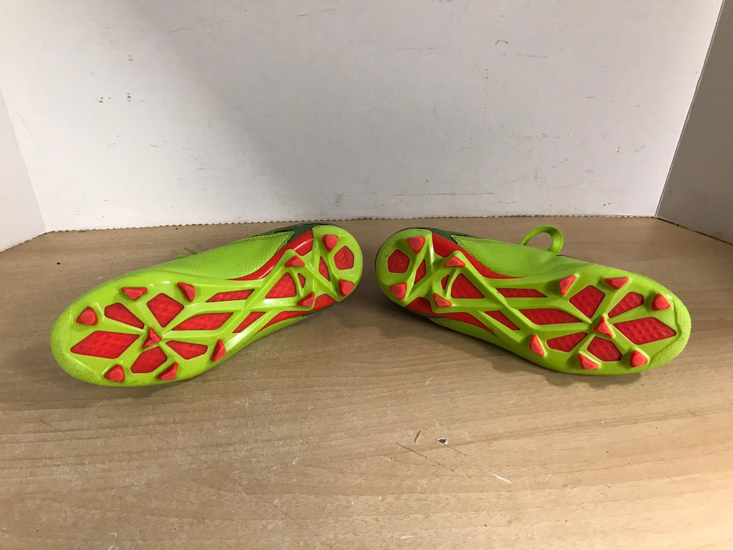 Soccer Shoes Cleats Child Size 3 Adidas Mesis Black Lime Red Excellent