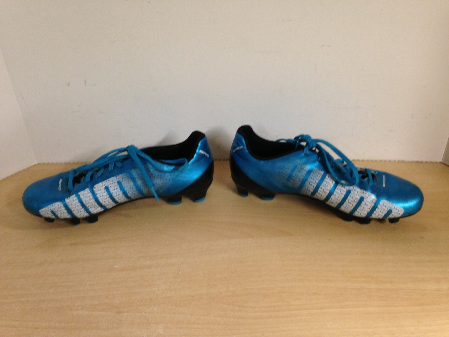 Soccer Shoes Cleats Child Size 4.5 Puma Evo Blue White Black