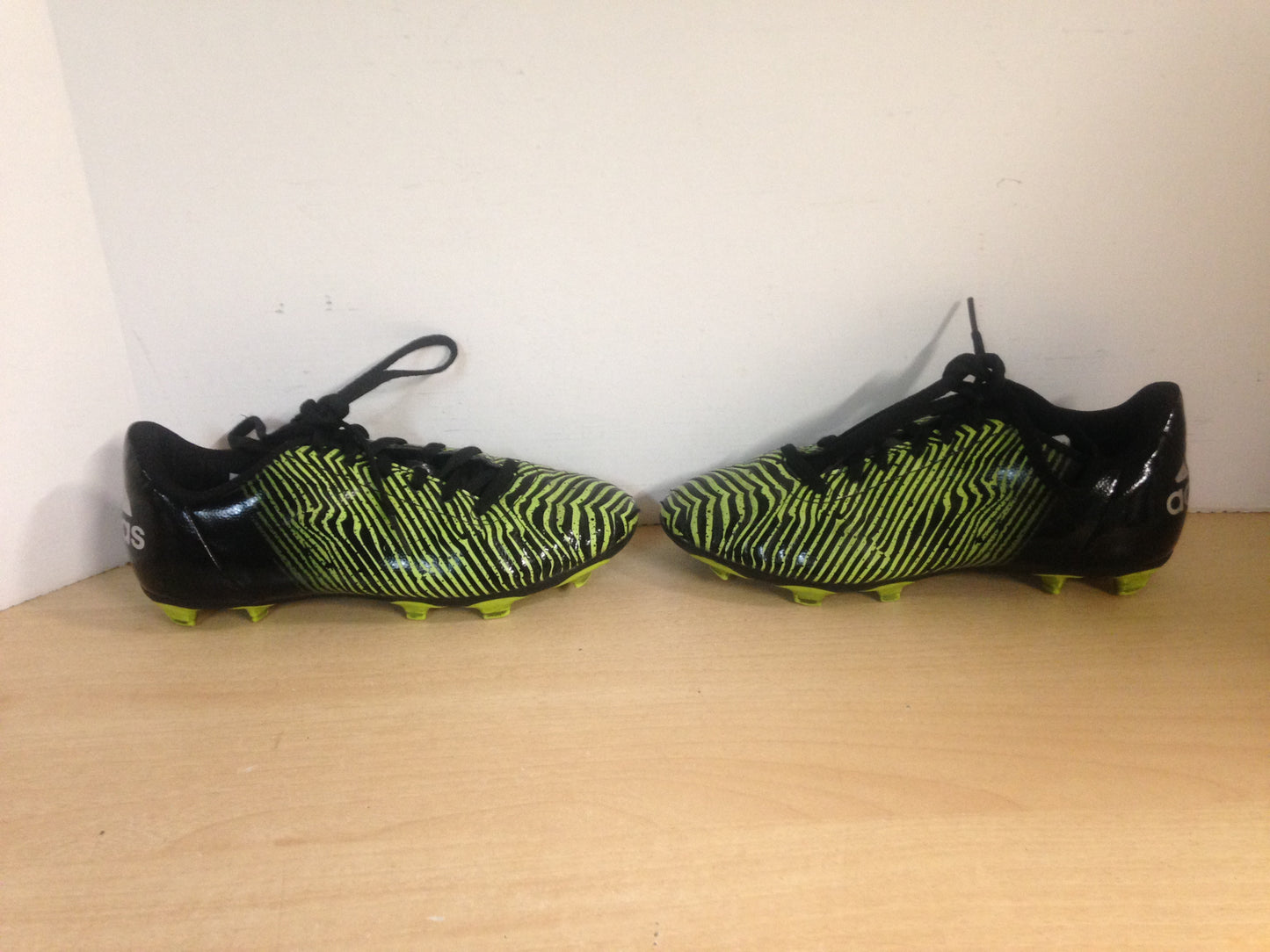 Soccer Shoes Cleats Child Size 4 Adidas Black Lime Excellent