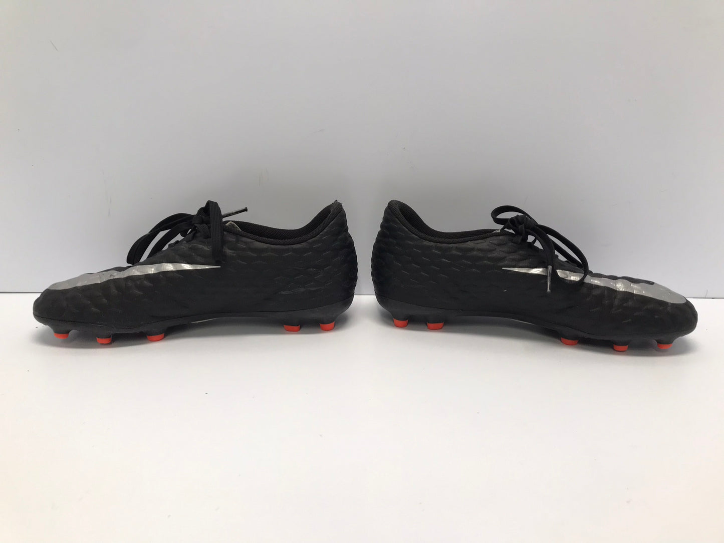 Soccer Shoes Cleats Child Size 4 Nike Hypervenom  Black Grey Excellent
