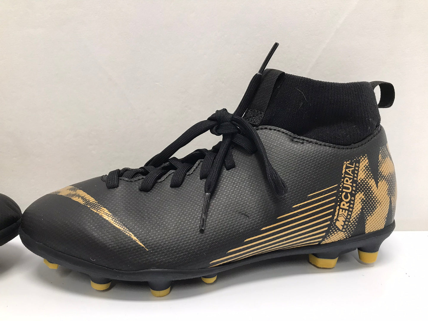 Soccer Shoes Cleats Child Size 4 Nike Mercurial Black Gold With Slipper Foot