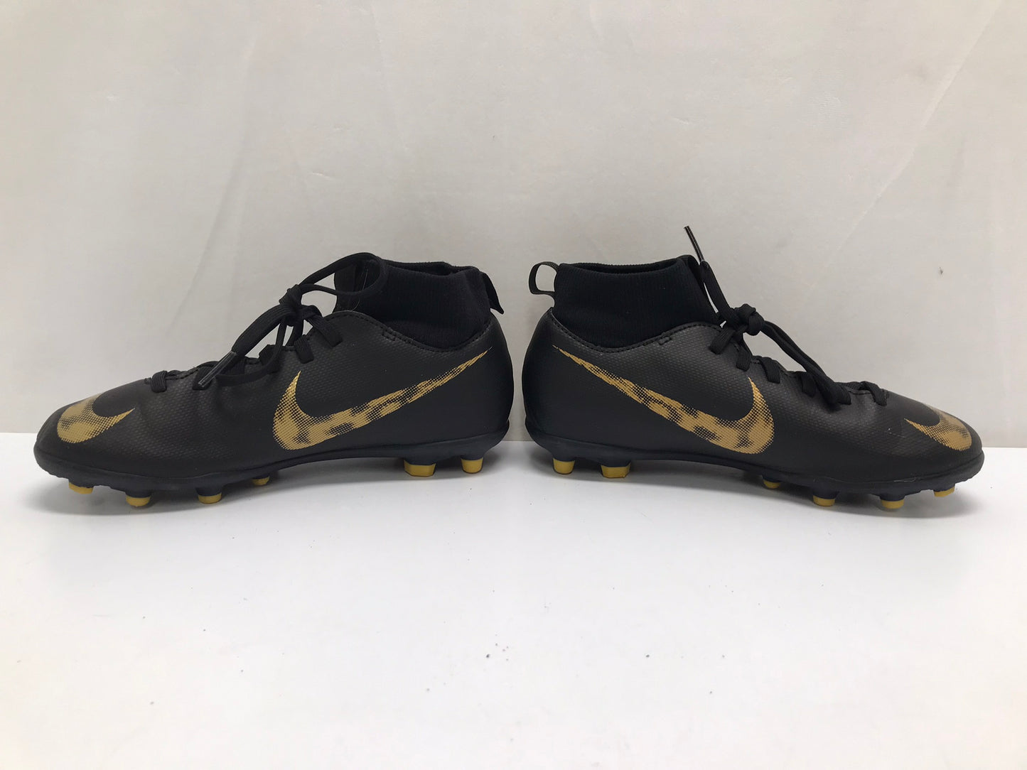 Soccer Shoes Cleats Child Size 4 Nike Mercurial Black Gold With Slipper Foot