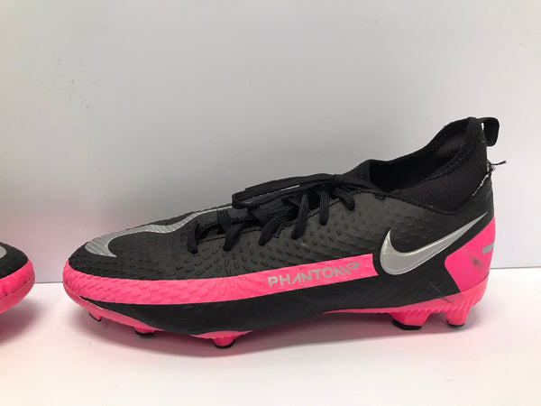 Soccer Shoes Cleats Child Size 4 Nike Phantom Slipper Foot  Black Pink Excellent