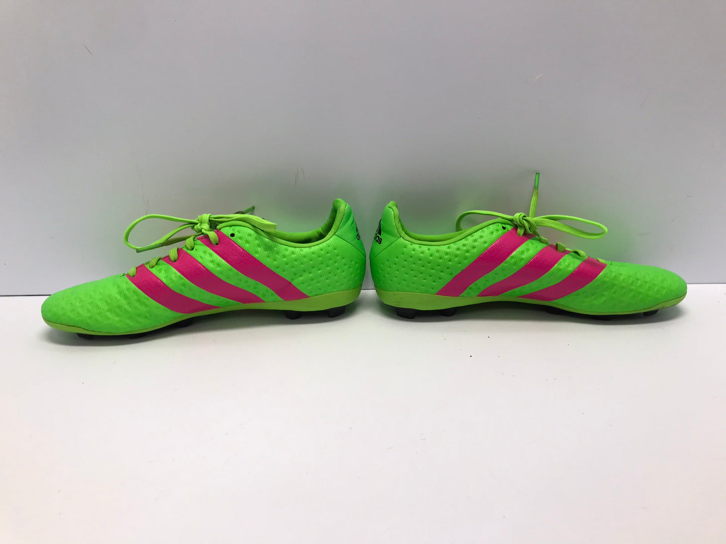 Soccer Shoes Cleats Child Size 5  Adidas Lime Pink New Demo Model