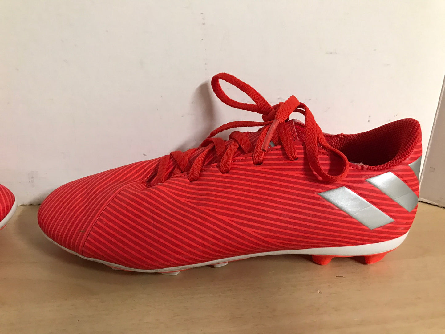 Soccer Shoes Cleats Child Size 5 Adidas Nemesis Red Orange Grey As New Excellent
