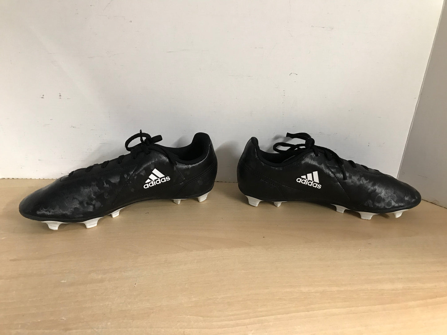 Soccer Shoes Cleats Child Size 6 Youth Nike Black White