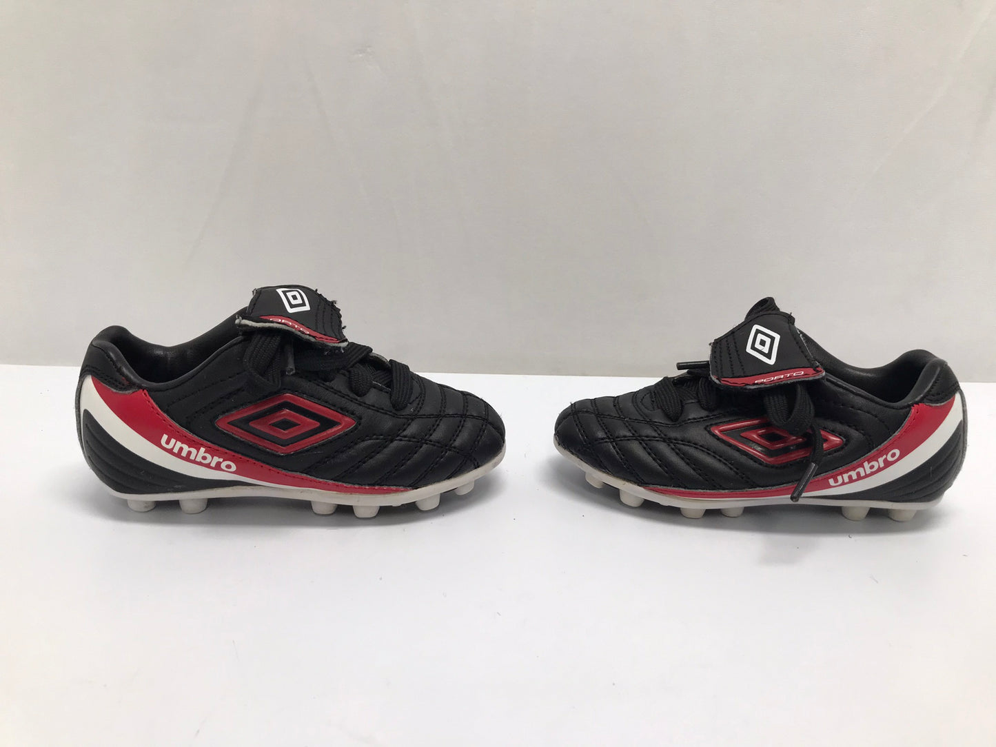 Soccer Shoes Cleats Child Size 8 Toddler Umbro Black Red