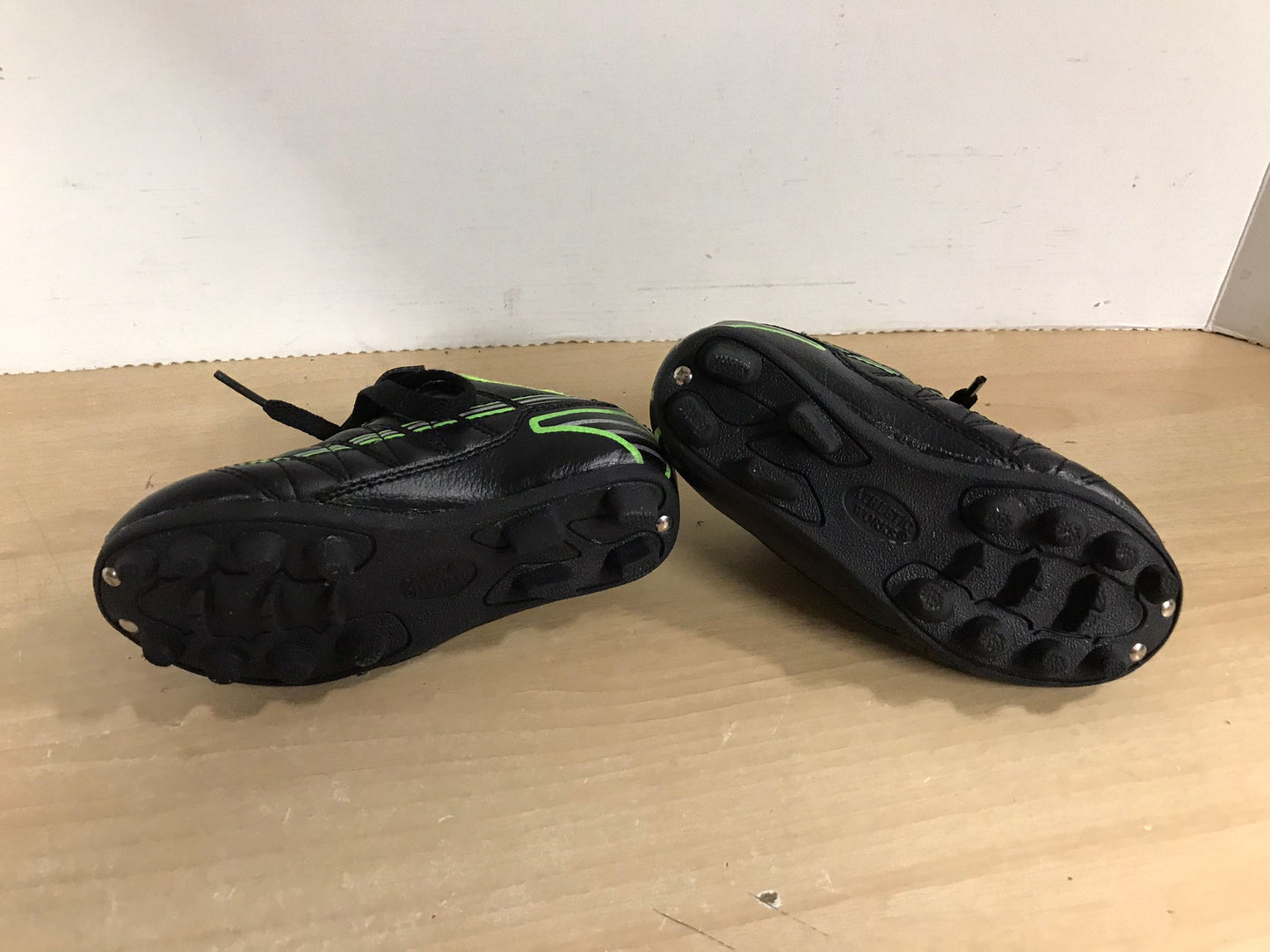 Soccer Shoes Cleats Child Size 9 Toddler Athletic Black Lime Excellent