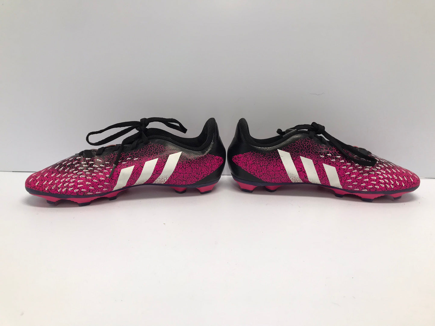 Soccer Shoes Cleats Men's Size 6 Adidas Preditor Pink Black Excellent
