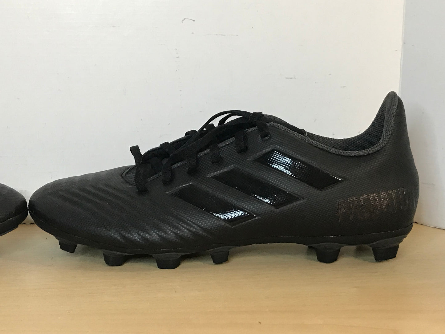 Soccer Shoes Cleats Men's Size 10 Adidas Preditor Black