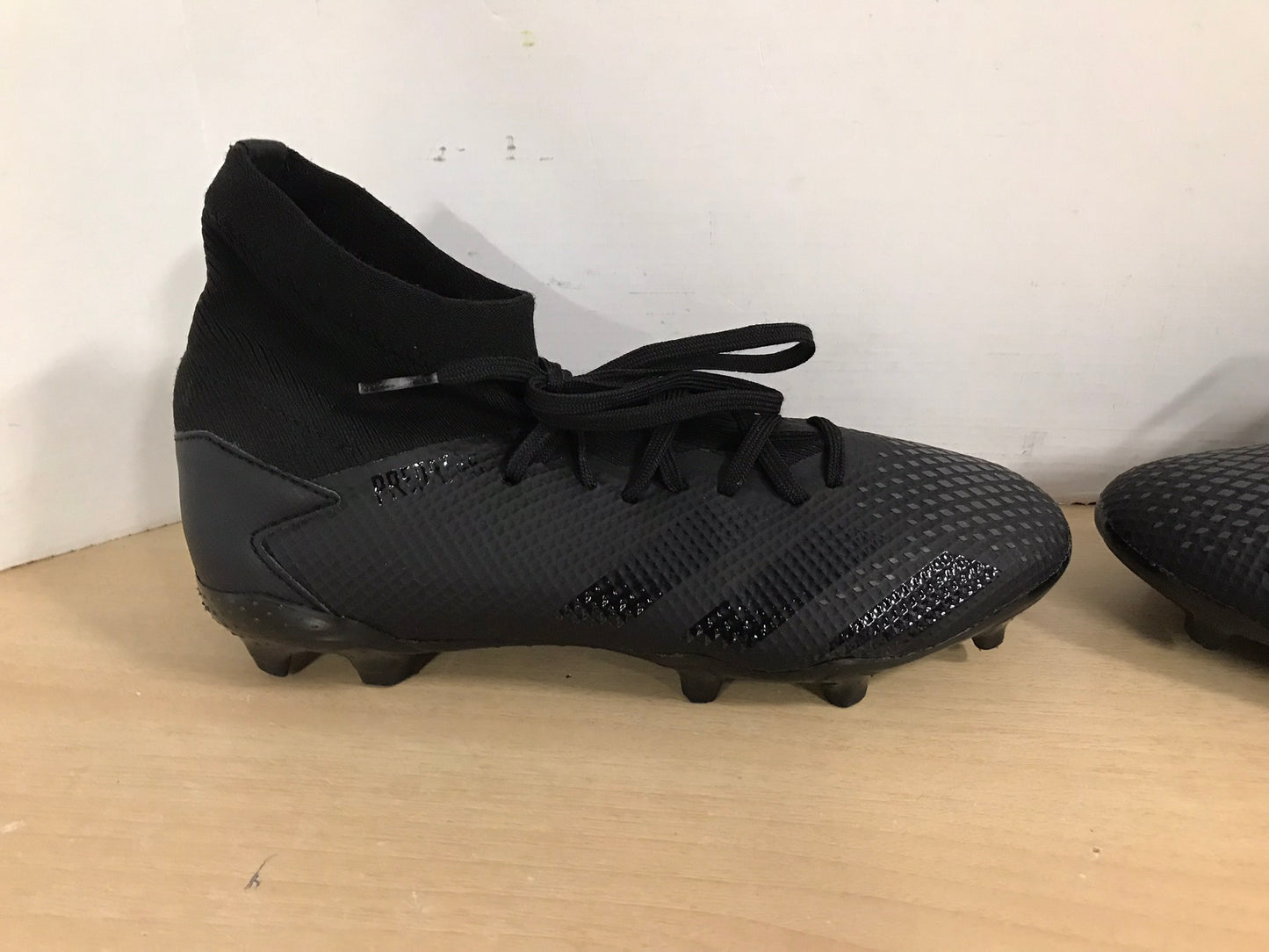 Soccer Shoes Cleats Men's Size 6.5 Adidas Preditor Demonscale Black Slipper Foot New Demo