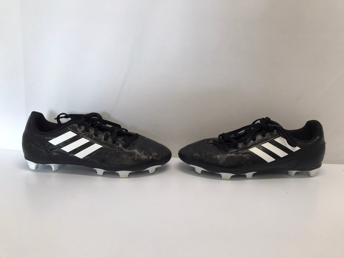 Soccer Shoes Cleats Men's Size 6 Adidas Black White Excellent