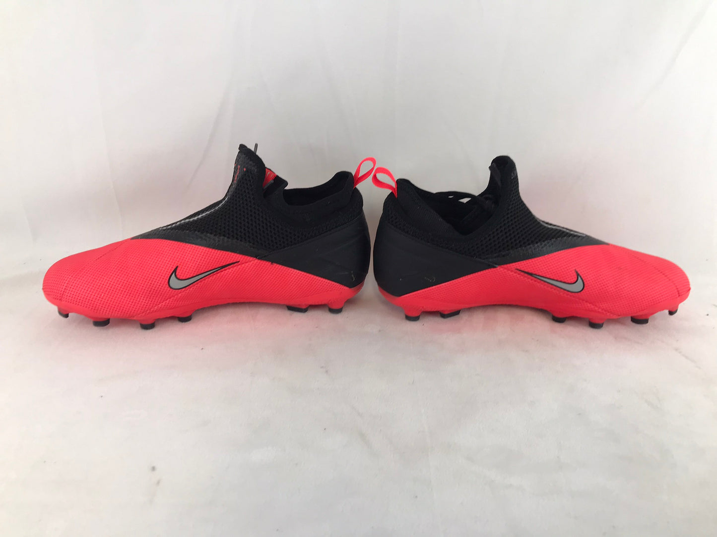 Soccer Shoes Cleats Men's Size 6 Nike Phantom Ghost  Elite With Slipper Foot Red Black Outstanding Quality Retail $279.99