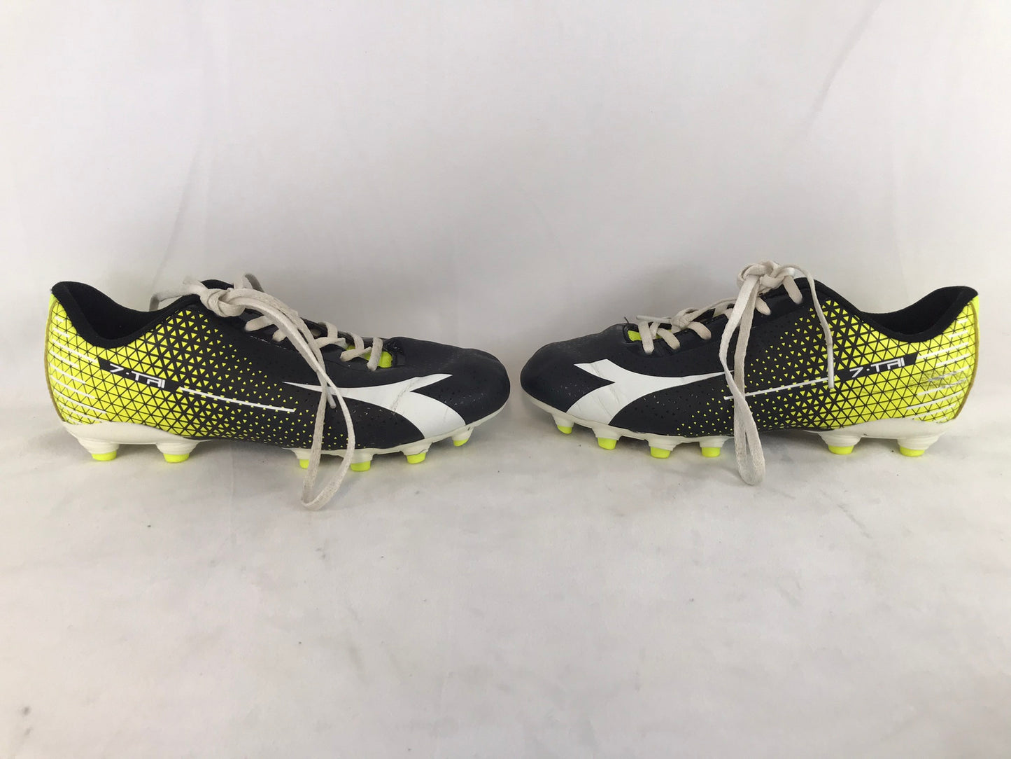 Soccer Shoes Cleats Men's Size 7.5 Diadora Black Lime White Excellent