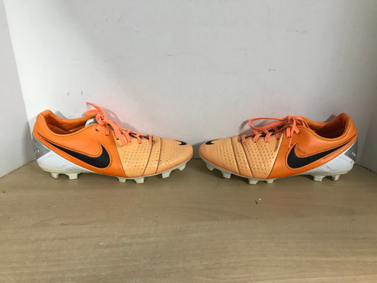 Soccer Shoes Cleats Men's Size 8.5 NIke CTR360 Leather Peach Silver Excellent Quality