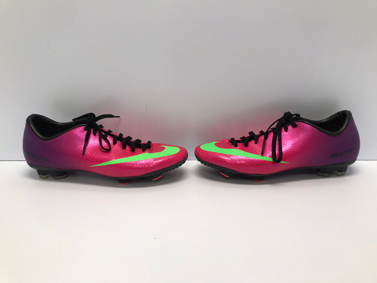 Soccer Shoes Cleats Men's Size 8.5 Nike Mercurial Fushia Purple Lime Excellent