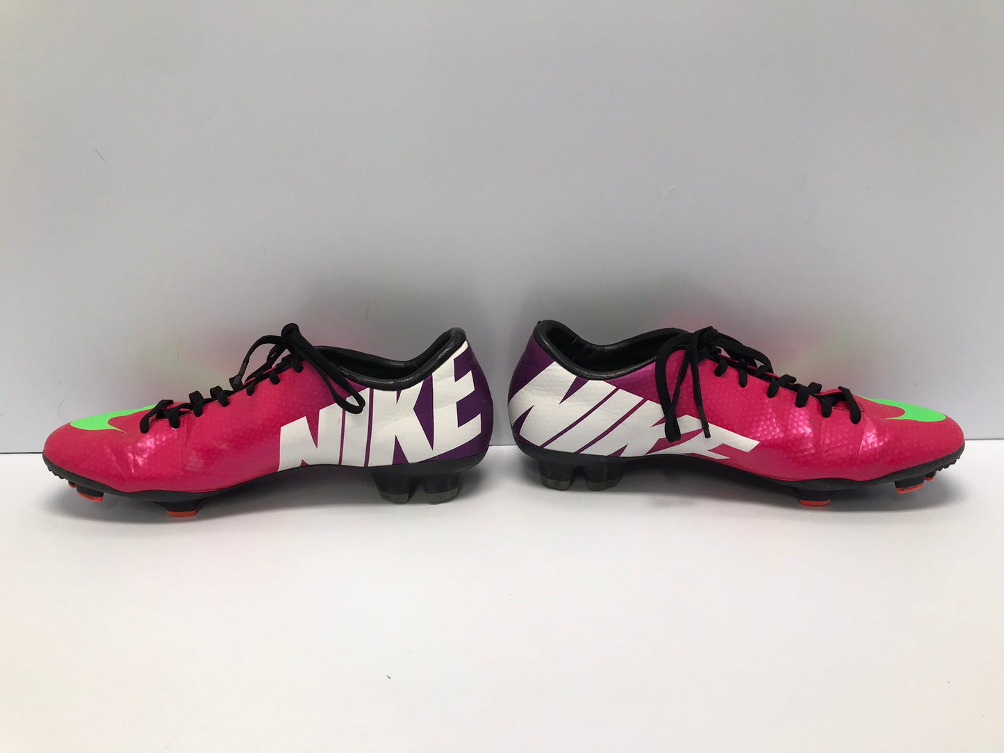 Soccer Shoes Cleats Men's Size 8.5 Nike Mercurial Fushia Purple Lime Excellent