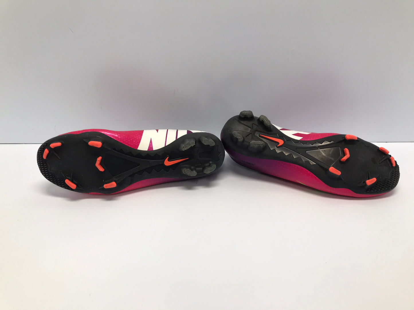 Soccer Shoes Cleats Men's Size 8.5 Nike Mercurial Fushia Purple Lime Excellent