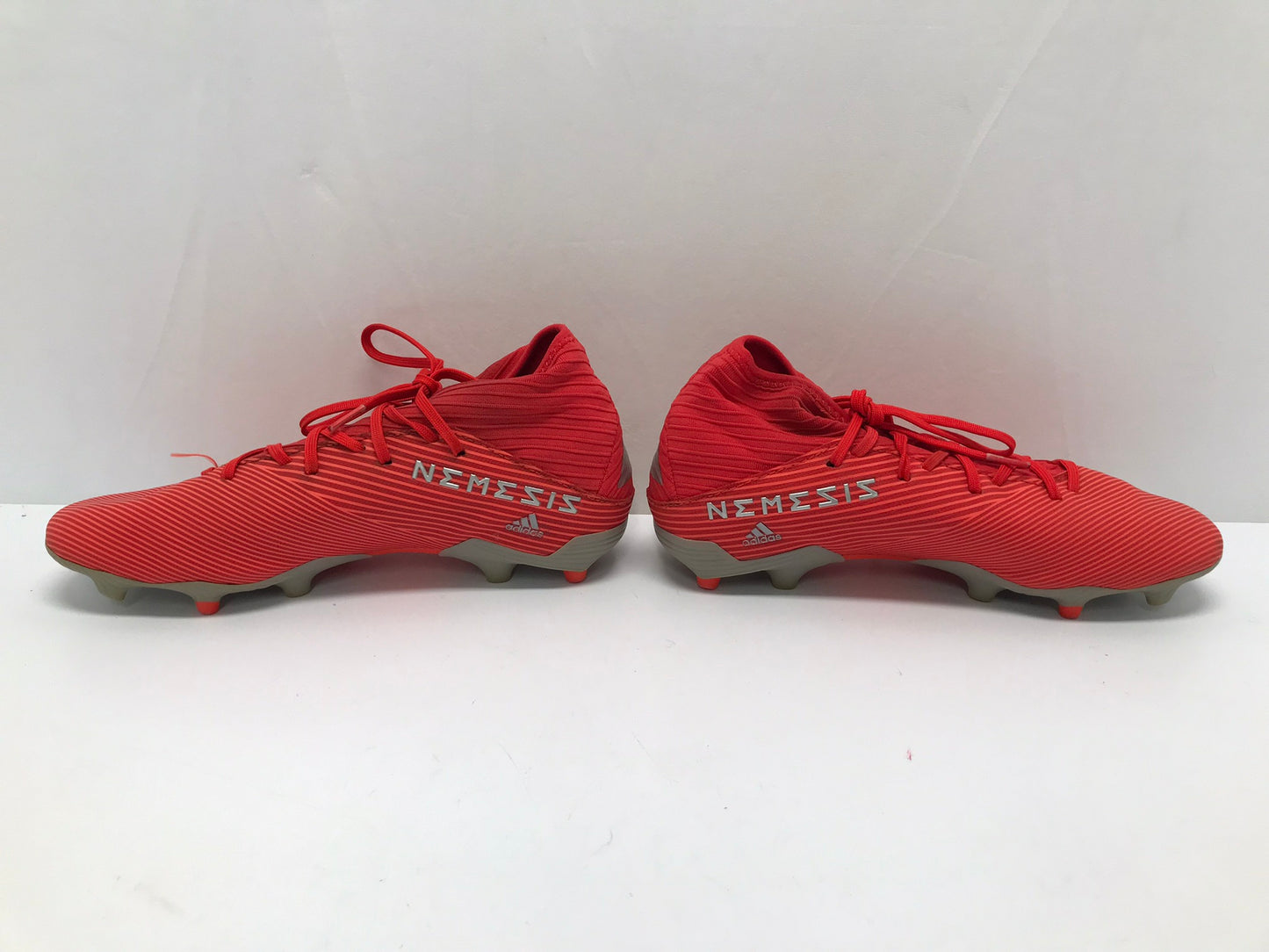 Soccer Shoes Cleats Men's Size 8 Adidas Nemezziz Slipper Feet Orange Grey Excellent