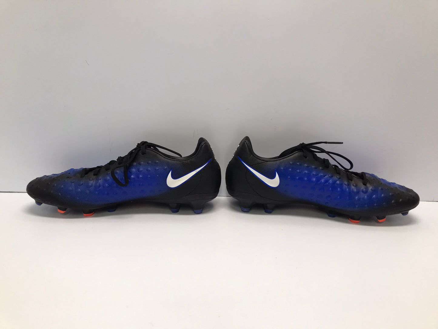 Soccer Shoes Cleats Men's Size 9  Nike Maginta Blue Black Excellent As New