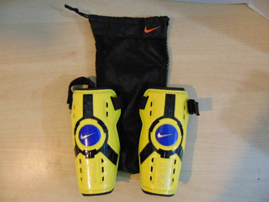 Soccer Shin Pads Child Size Medium Nike Total 90 Ages 6-8 Black Yellow