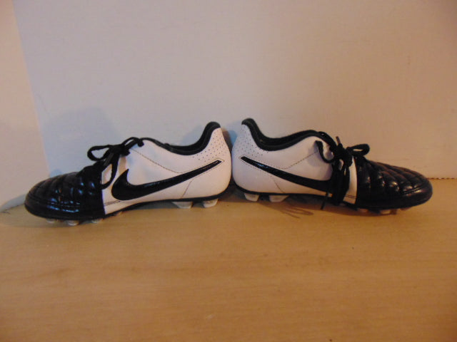 Soccer Shoes Cleats Child Size 13  Nike Tiempo Black White