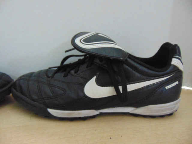 Soccer Shoes Cleats Indoor Child Size 4 Nike Black White