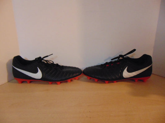 Soccer Shoes Cleats Men's Size 10 Nike Tiempo Black Red As New