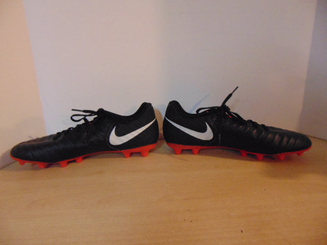 Soccer Shoes Cleats Men's Size 10 Nike Tiempo Black Red As New