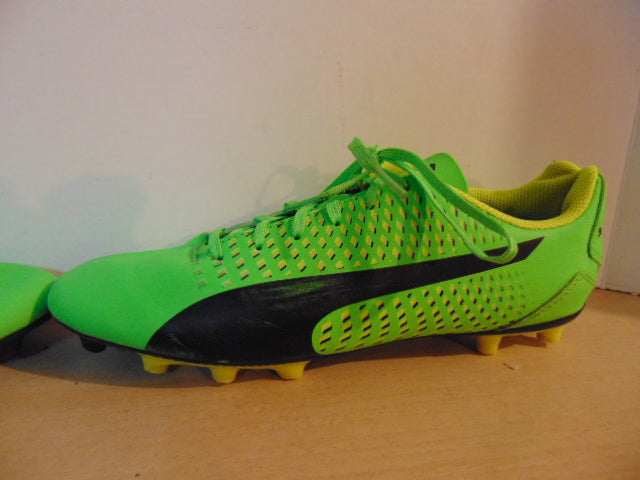 Soccer Shoes Cleats Men's Size 10 Puma Lime and Black