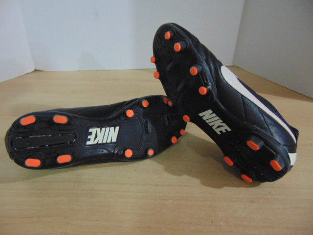 Soccer Shoes Cleats Men's Size 6 Nike Tiempo Black Orange