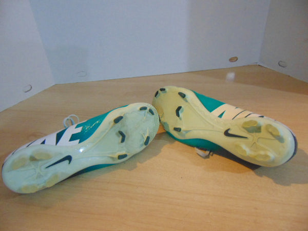 Soccer Shoes Cleats Men's Size 7 Nike Mercurial Teal  Minor Wear