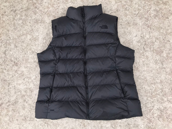 The North Face Ladies Size X Large Nuptse 700 fill Goose Down Quilted Vest New Never Worn Paid 259.99 + tax