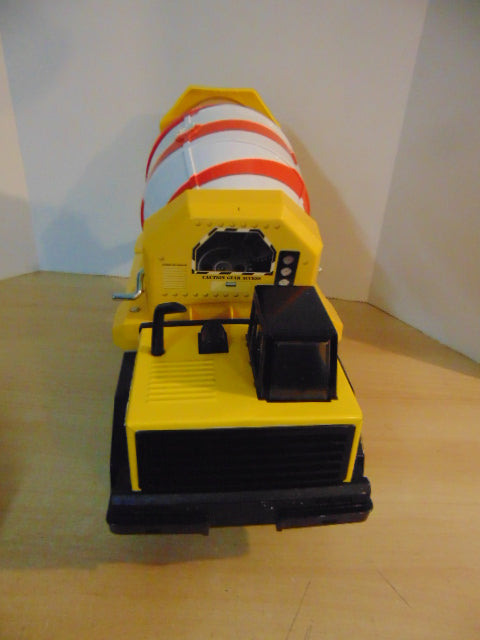 Tonka Vintage Metal Cement Truck 22 inch Excellent Condition