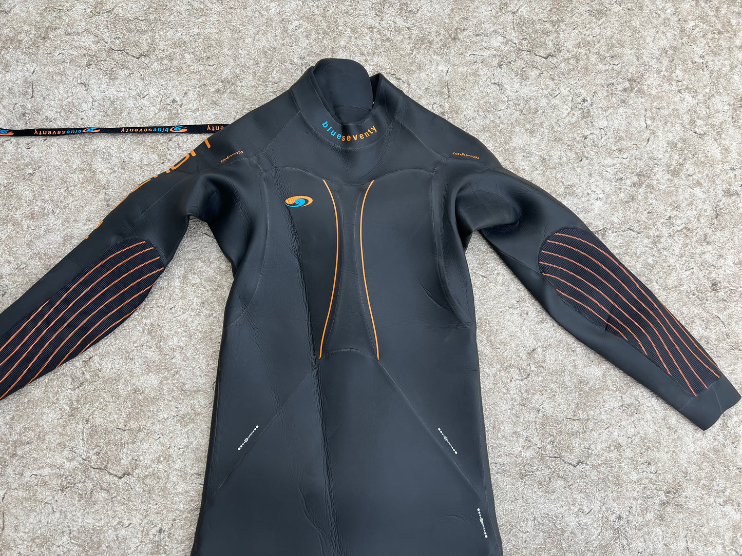 Wetsuit Men's Size Medium - Large Full BlueSeventy Reaction Pro Swimwear Triathalon Black Fantastic Quality